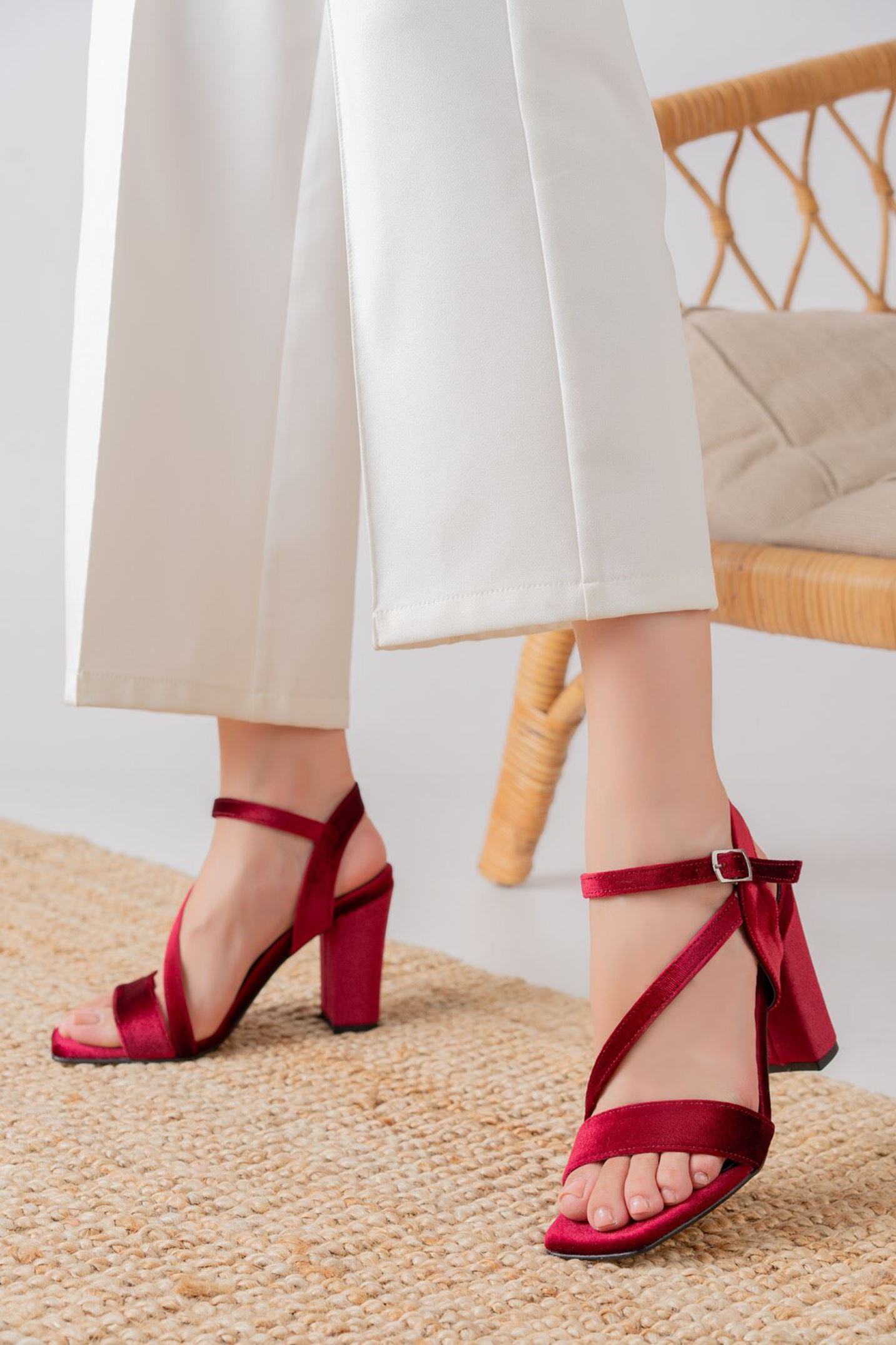 Rashin Bordo Kadife Yüksek Topuklu Kadın Ayakkabı