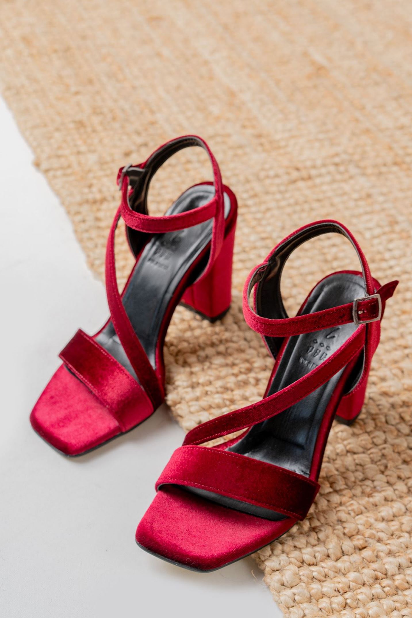 Rashin Bordo Kadife Yüksek Topuklu Kadın Ayakkabı