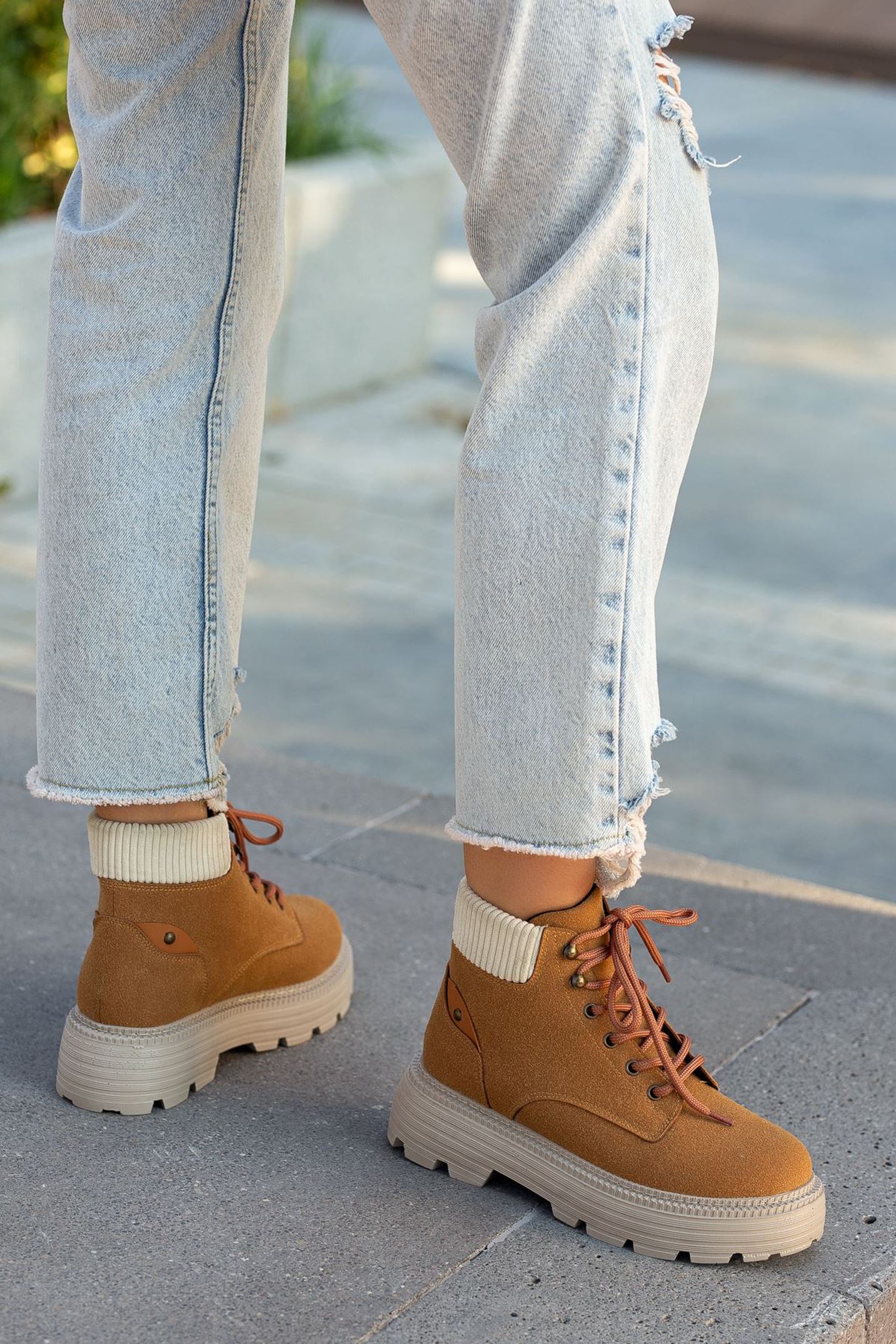 Kadın Hardal Cat Bağcık Detaylı Bot