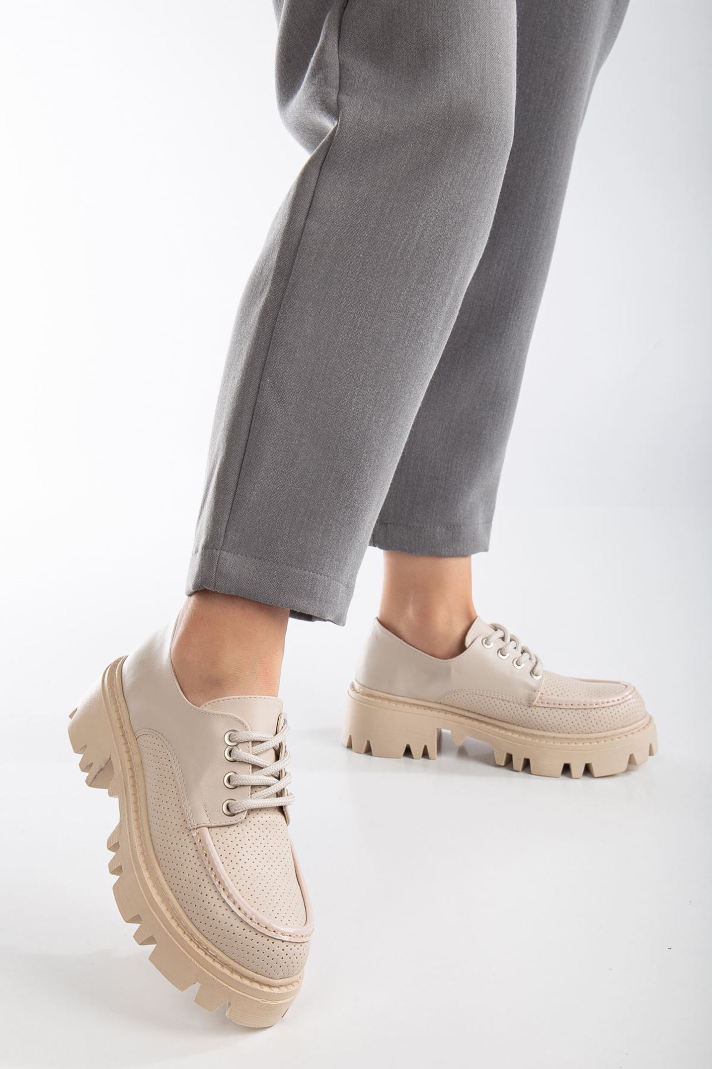 Minnet Kadın Bej Bağcık Detaylı Loafer Ayakkabı