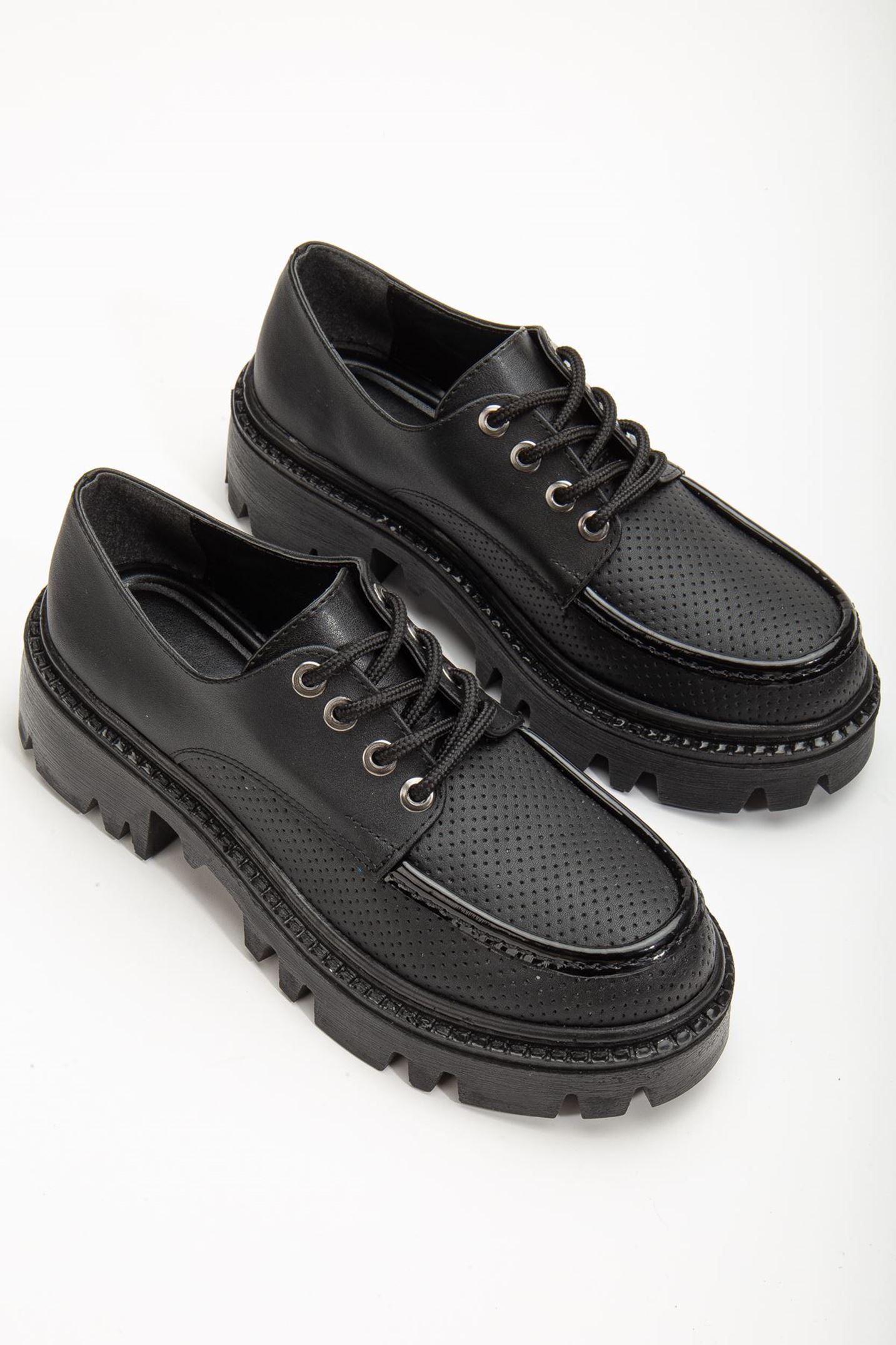 Minnet Kadın Siyah Bağcık Detaylı Loafer Ayakkabı