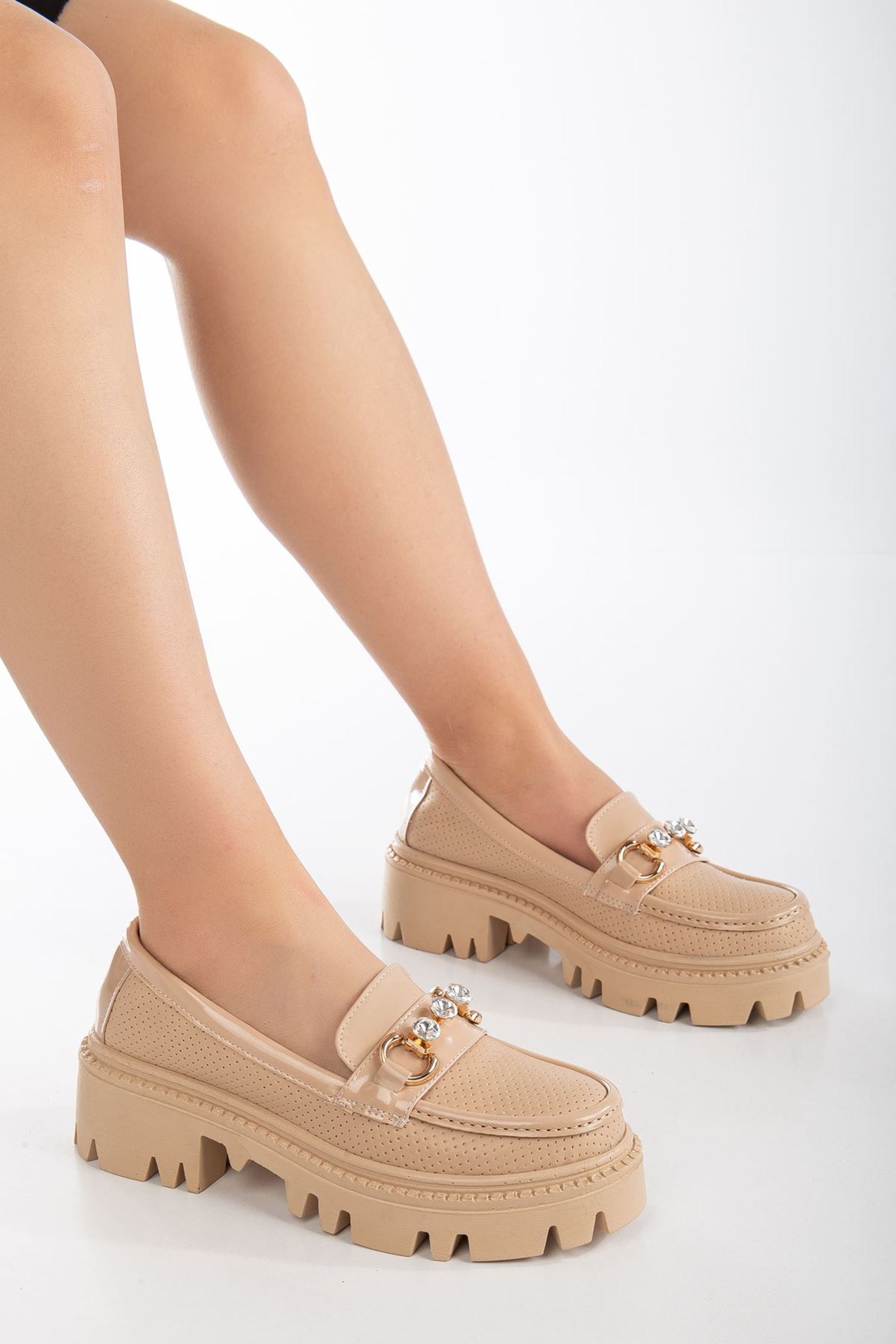 Yesenia Kadın Nude Elmas Detay Tokalı Loafer Ayakkabı