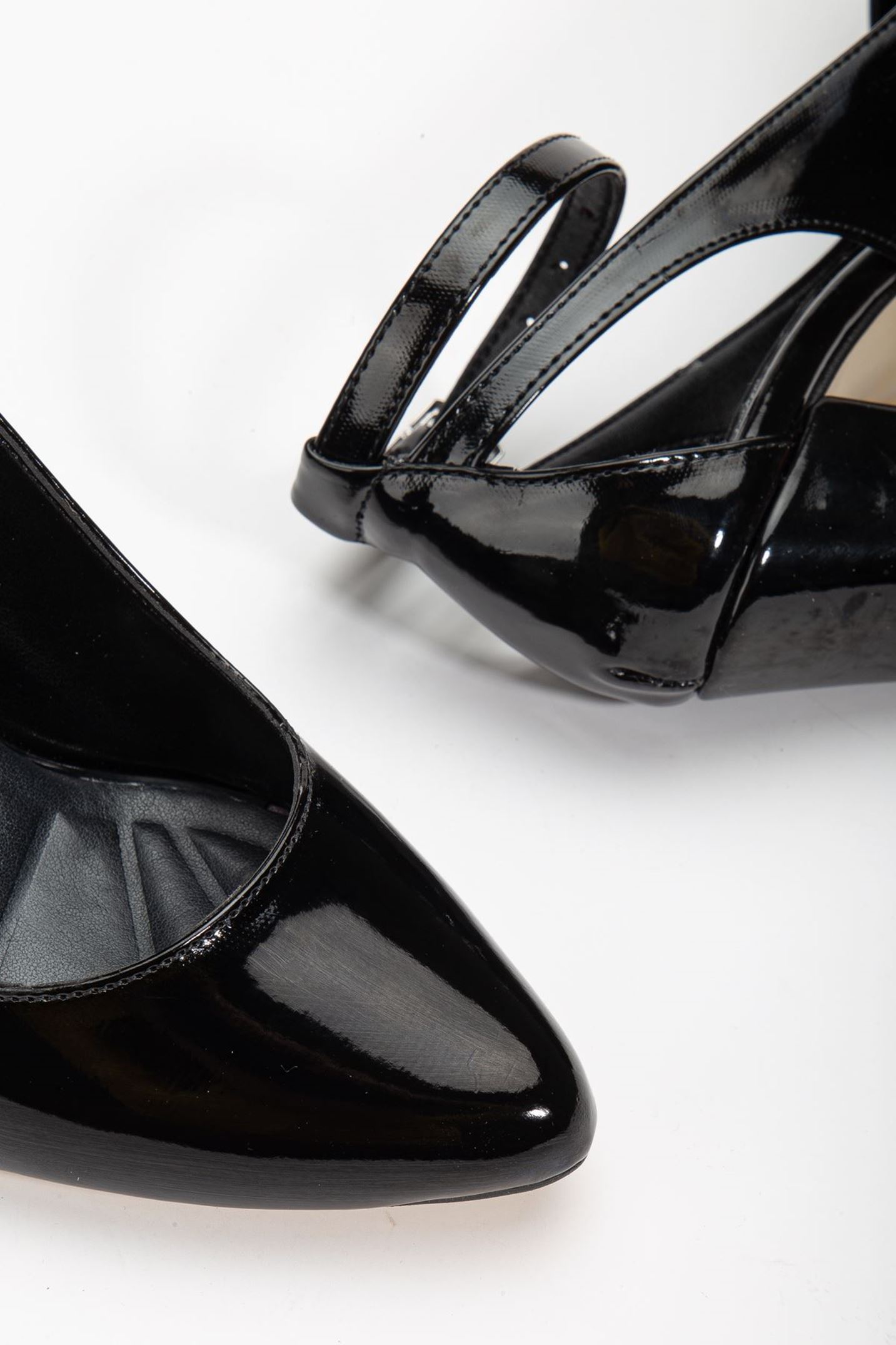 Lillian Topuklu Siyah Rugan Topuklu Kadın Ayakkabı