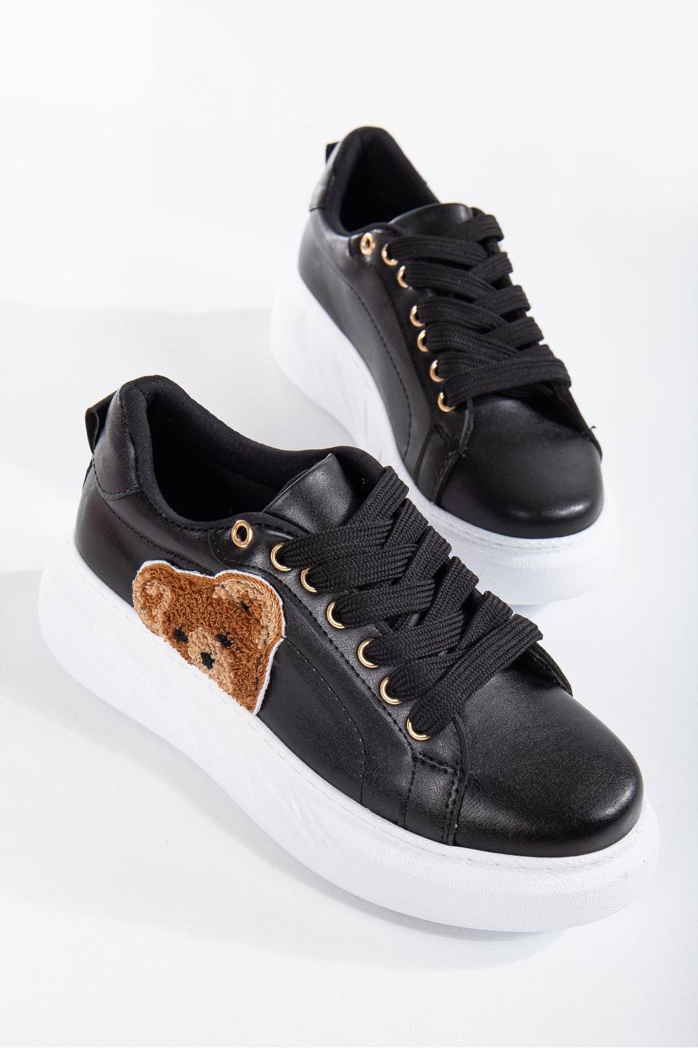 Sianne Siyah Kalın Tabanlı Ayıcık Detaylı Sneakers  