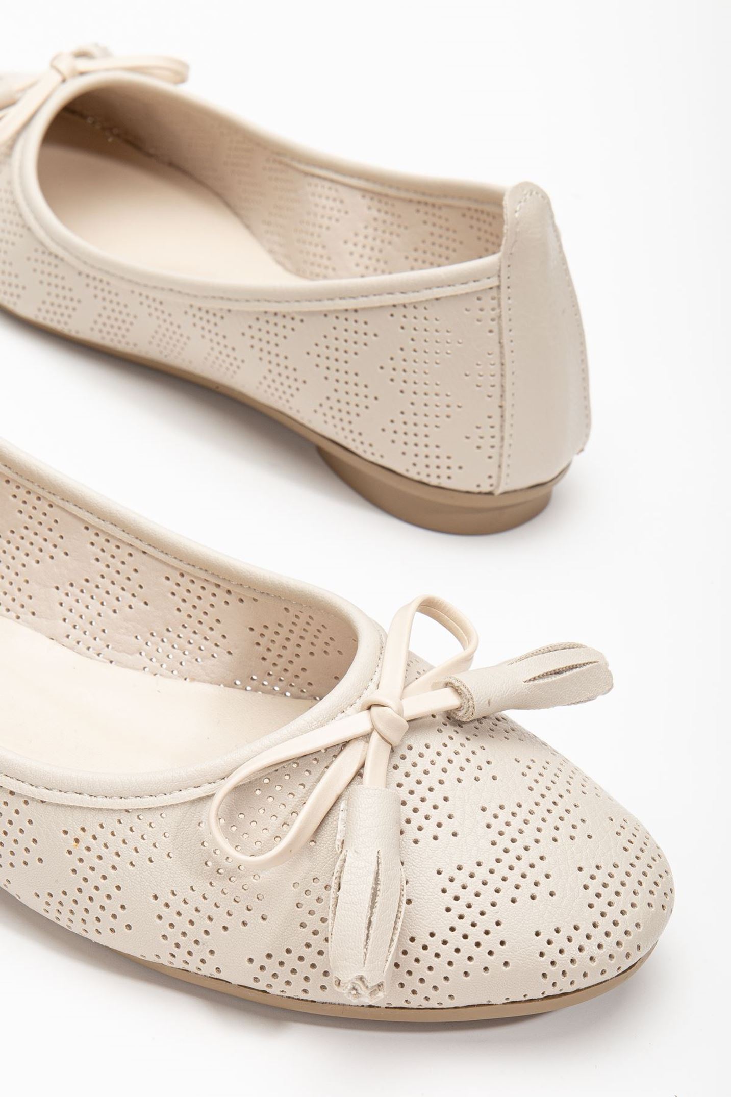 Axelle Krem Cilt Kadın Babet