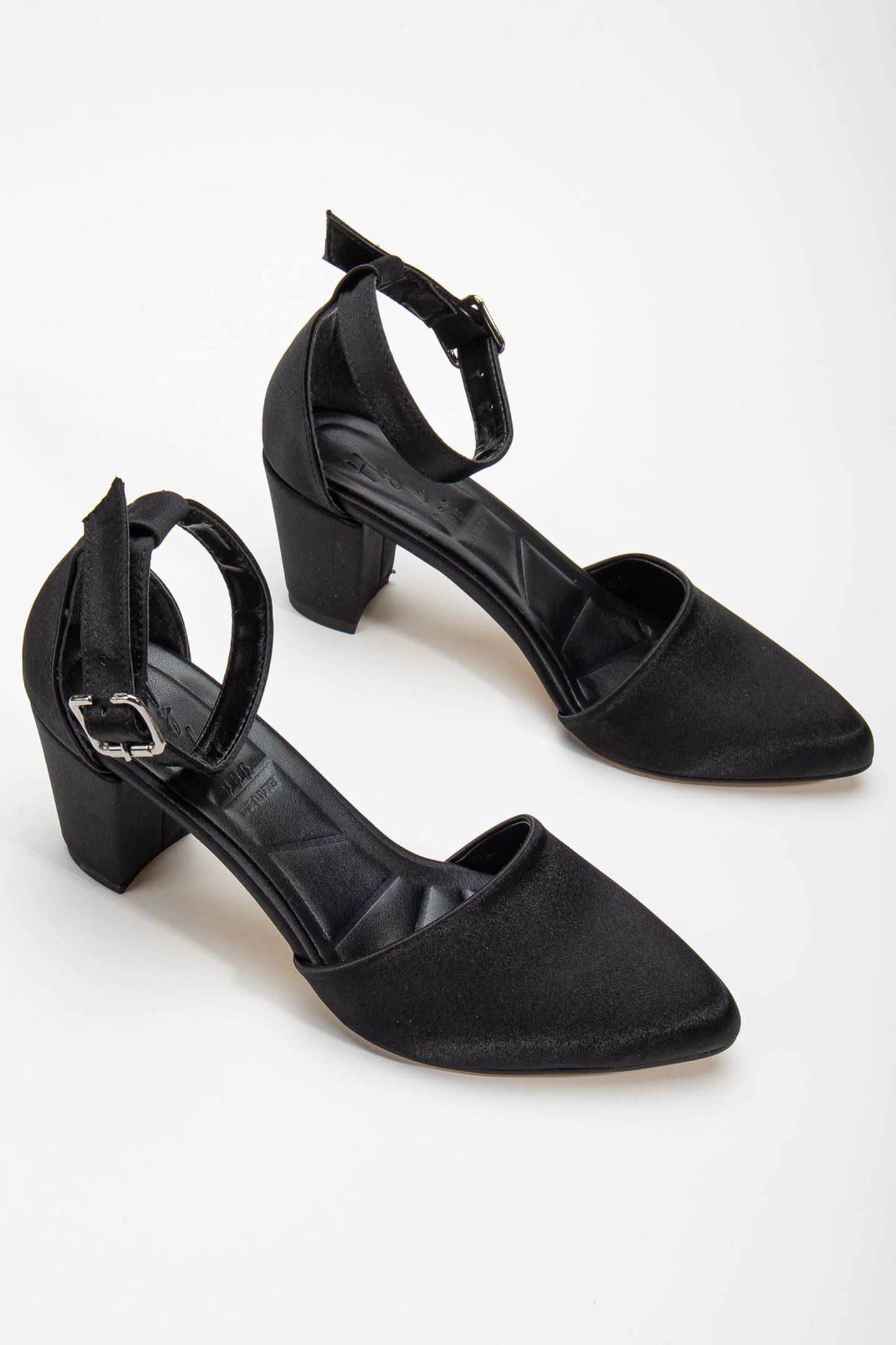 Lottis Siyah Saten Detaylı Topuklu Kadın Ayakkabı