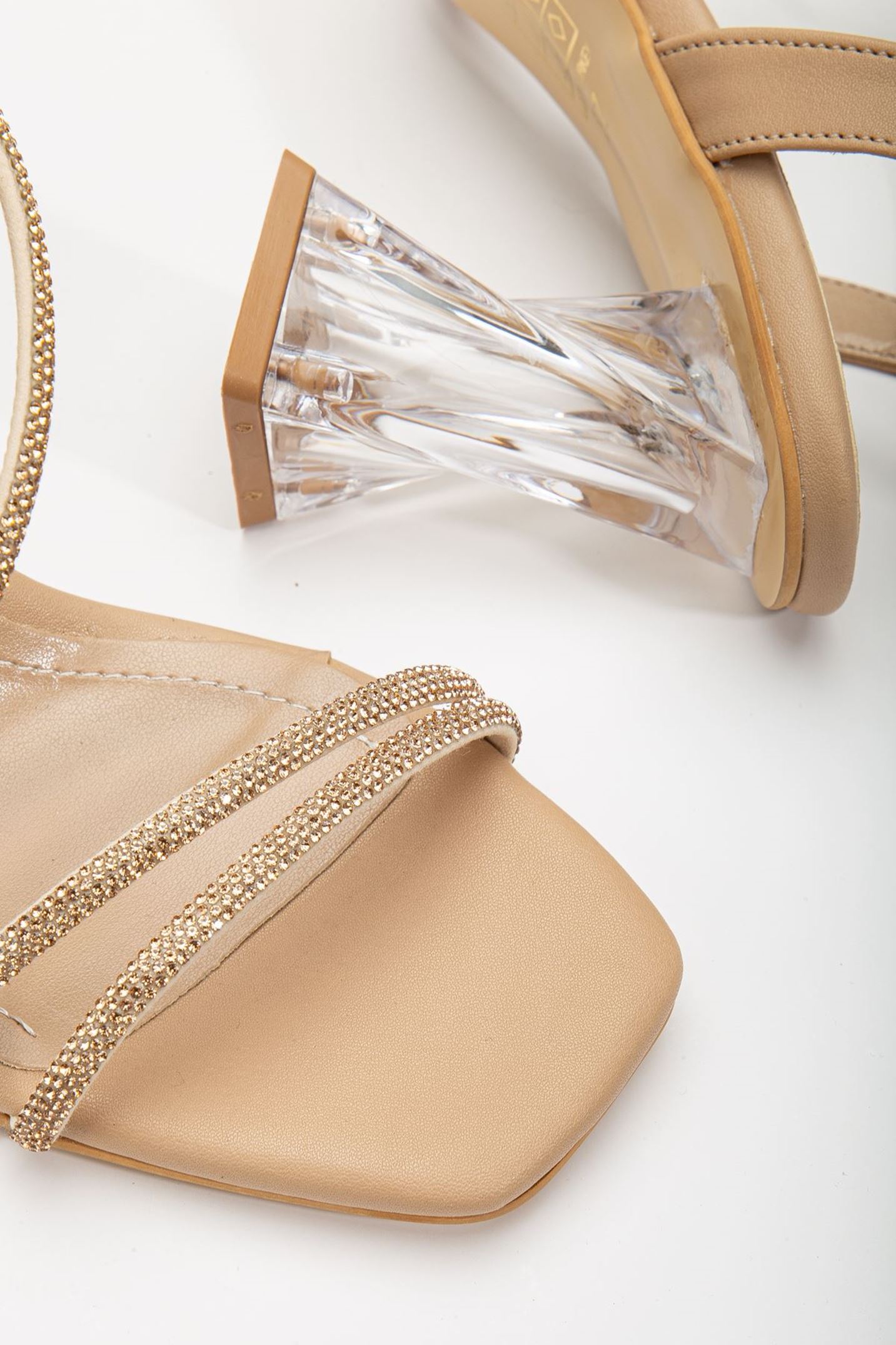 Kadın Nude Taş Detaylı Şeffaf Topuklu Abiye Ayakkabı