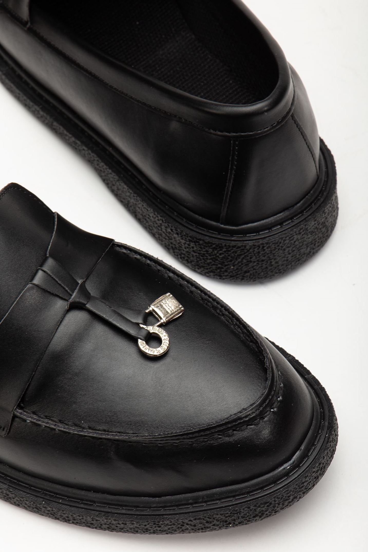 Luigi Siyah Cilt Kadın Ortopedik Babet