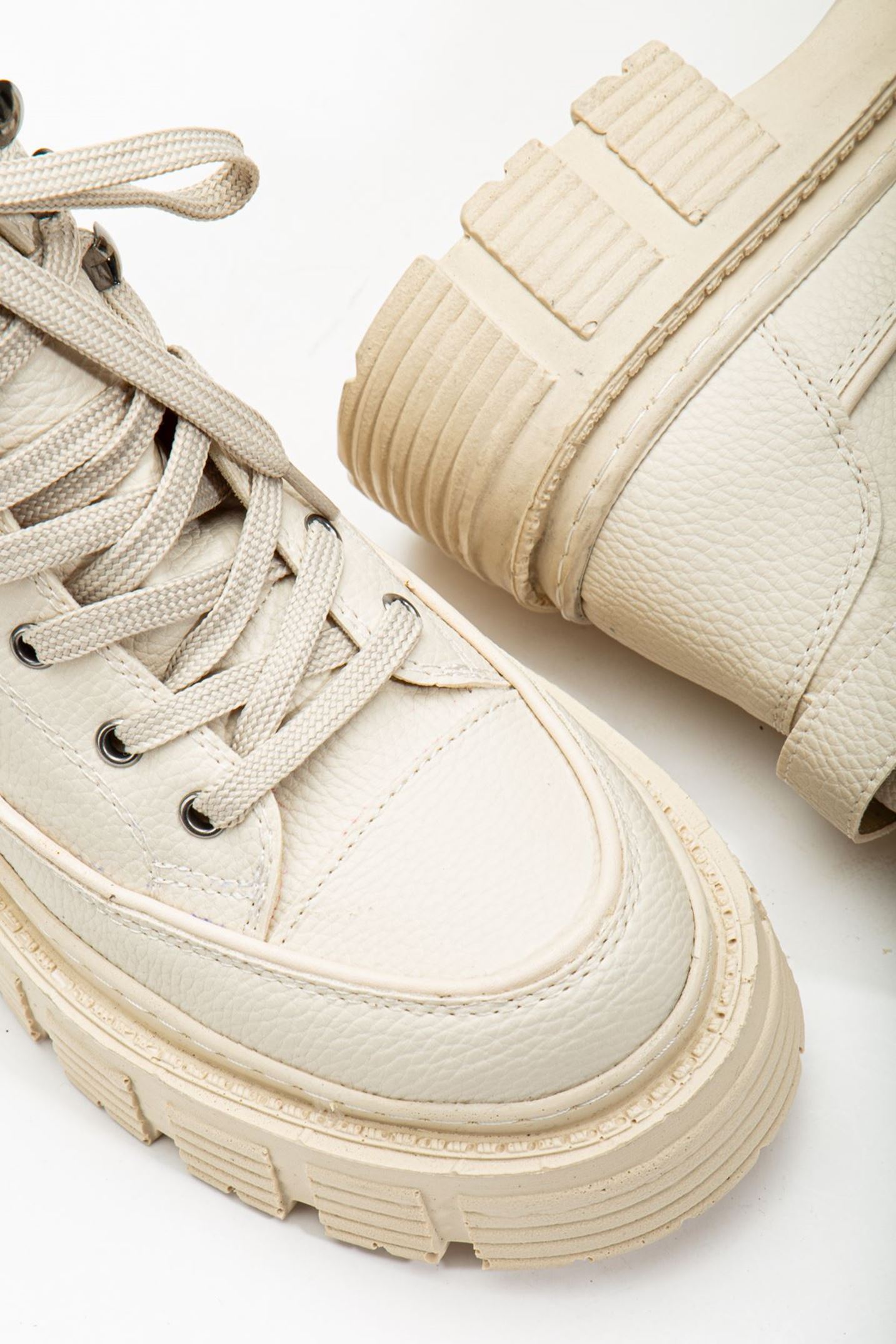 Silfa Bej Cilt Toka Detay Bağcıklı Kadın Bot 