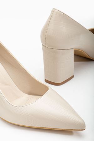 Semira Bej Sivri Burunlu Detaylı Topuklu Ayakkabı