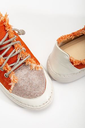 Neva Taşlı Düz Taban Kadın Turuncu Kot Sneakers