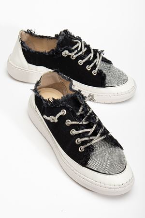 Neva Taşlı Düz Taban Kadın Siyah Kot Sneakers