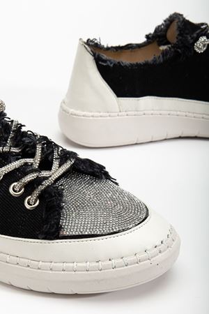 Neva Taşlı Düz Taban Kadın Siyah Kot Sneakers