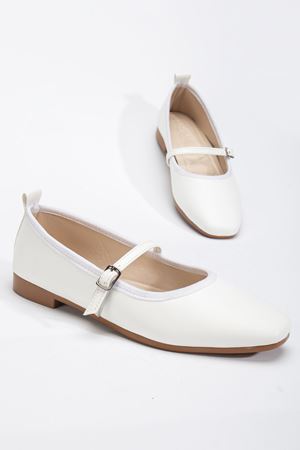 Trew Kadın Beyaz Bantlı Kemerli Hafif Babet