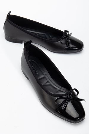 Lucas Kadın Siyah Fiyonk Detaylı Günlük Babet