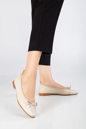 Lucas Kadın Bej Fiyonk Detaylı Günlük Babet