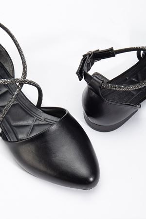 Bee Kadın Siyah Cilt Taş Detaylı Ortopedik Babet