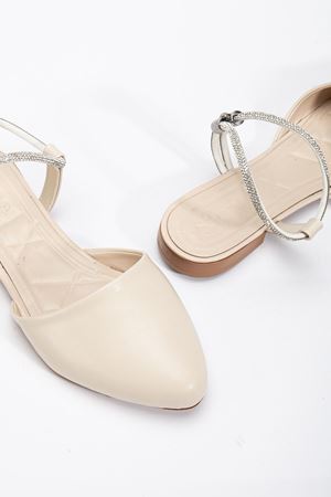 Palmeira Kadın Bej Taşlı Arkası Kapalı Burunlu Ortopedik Babet   