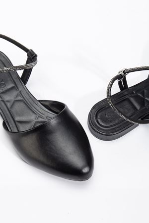 Palmeira Kadın Siyah Taşlı Arkası Kapalı Burunlu Ortopedik Babet  