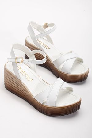 Lamine Kadın Beyaz Cilt Günlük Ortopedik Taban Sandalet 