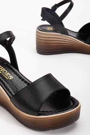 Daniel Kadın Siyah Cilt Günlük Ortopedik Taban Sandalet 