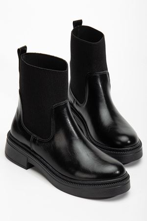 Kadın Kalın Taban Siyah Elastik Yan Bantlı Günlük Bot 