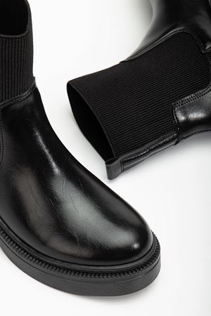 Kadın Kalın Taban Siyah Elastik Yan Bantlı Günlük Bot 