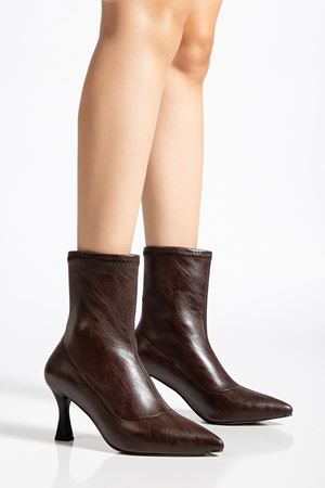 Kadın Kahverengi Cilt Bilekli Orta Boy Topuklu Bot 