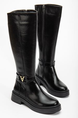 Kadın Siyah Parlak Cilt Toka Detaylı Çizme