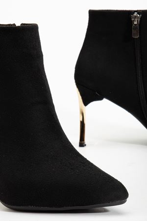 Kadın Siyah Süet Sivri Burun Kısa Boy İnce Topuklu Bot  