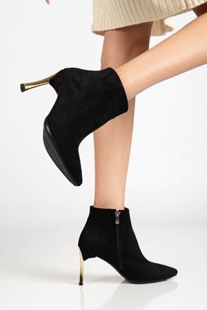 Kadın Siyah Süet Sivri Burun Kısa Boy İnce Topuklu Bot  
