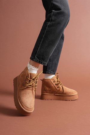 Venessa Kadın Mini Taba Süet Bağcıklı içi Tüylü Düz Taban Bot