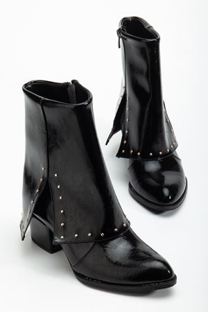 Kadın Sivri Burun Siyah Parlak Detaylı Topuklu Bot  