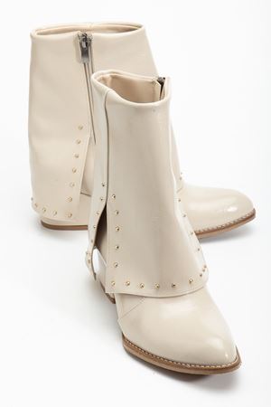 Kadın Sivri Burun Bej Parlak Detaylı Topuklu Bot  