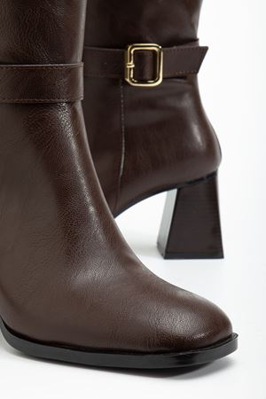 Kadın Kahverengi Cilt Küt Burun Diz Altı Topuklu Çizme