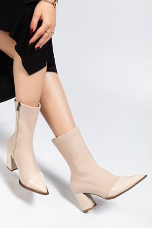 Kadın Bej Streç Rugan Bilekli Orta Boy Topuklu Bot 