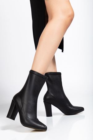 Kadın Siyah Streç Cilt  Sivri Burun Kalın Topuklu Bot