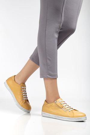 Kadın Sarı Hakiki Deri Yandan Fermuarlı Bağcıklı Spor Ayakkabı 