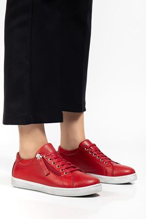 Kadın Kırmızı Hakiki Deri Delikli Spor Ayakkabı 