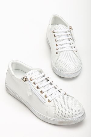 Kadın Beyaz Hakiki Deri Delikli Spor Ayakkabı  