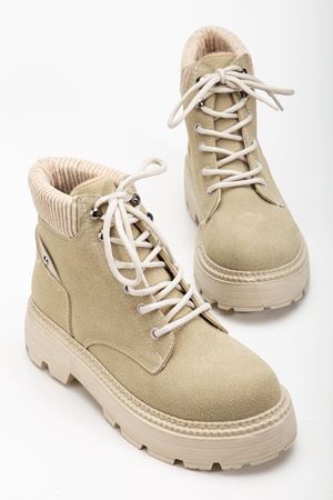 Kadın Bej Süet Bağcıklı Kaymaz Taban Bot