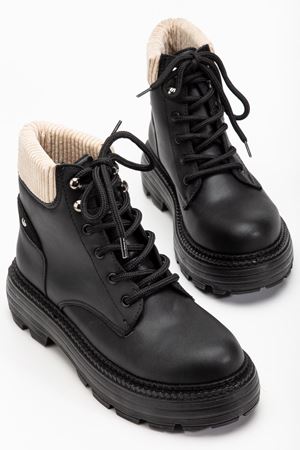 Kadın Siyah Cilt Bağcıklı Kaymaz Taban Bot 