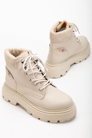 Kadın Bej Cilt Bağcıklı Kaymaz Taban Bot 