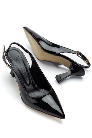 Kadın Siyah Rugan Arka Açık Sivri İnce Topuklu Ayakkabı 