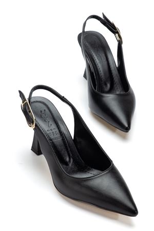 Kadın Siyah Cilt Arka Açık Sivri İnce Topuklu Ayakkabı  