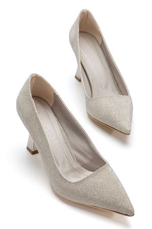 Kadın Altın Simli Sivri Burun İnce Topuklu Stiletto 