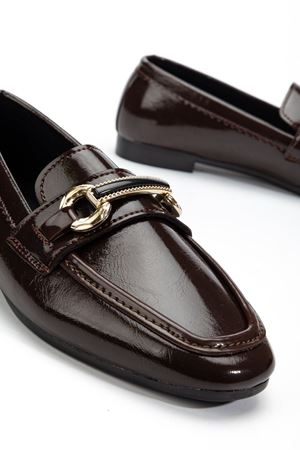 Kadın Acı Kahve Parlak Cilt Toka Detaylı Hafif Ortopedik Babet   