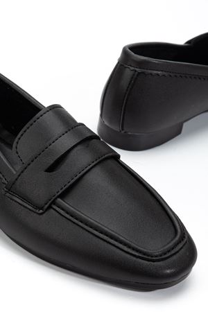 Kadın Siyah Cilt Klasik Düz Taban Hafif Ortopedik Babet