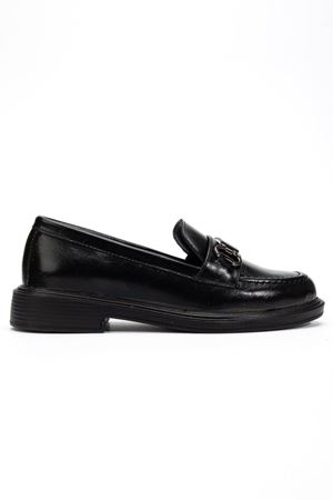 Kadın Siyah Rugan Tokalı Loafer Ayakkabı  