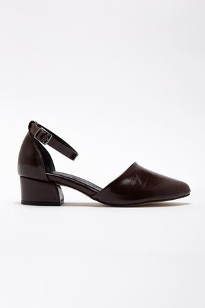 Dary Acı Kahve Parlak Cilt Detaylı Topuklu Ayakkabı  
